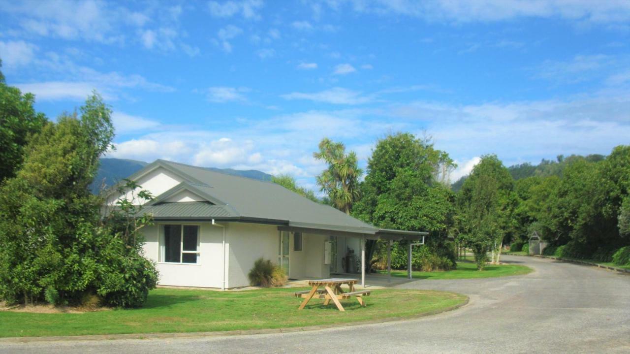 Karamea River Motels Екстериор снимка